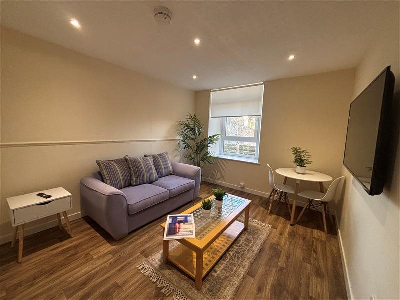 12, Mid Road, Dundee, DD3 7RP